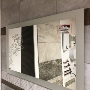 Ogledalo vertikalno peskirane ivice kupatila online